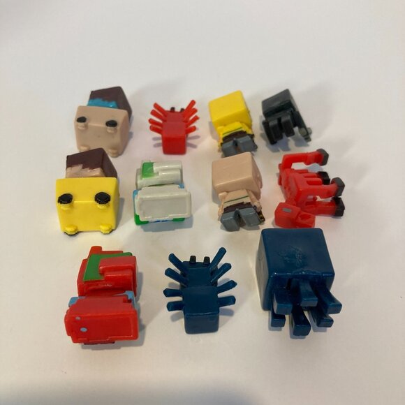 Minecraft Mini-Figures Lot of 11 Action Figures Mojang Zombie Spider Steve - Picture 3 of 7